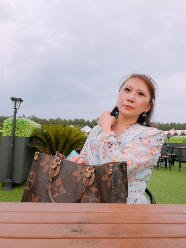 鸿运来的第一张照片--本溪红颜知己交友网